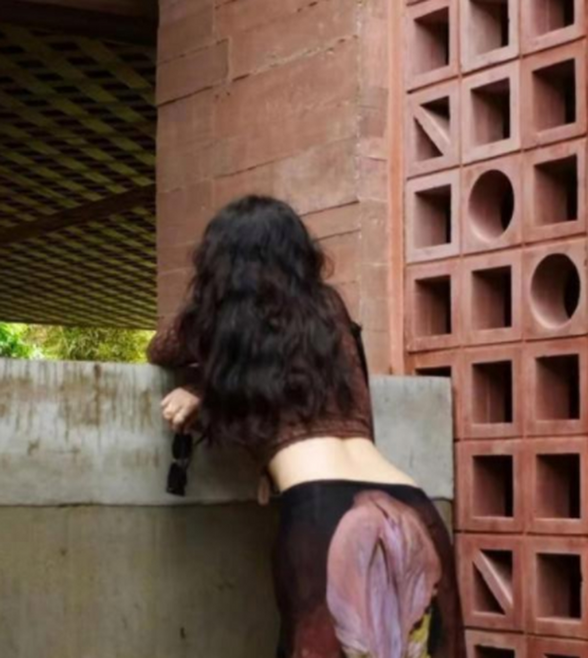 第一眼看过去还以为下面有个人,虚惊一场