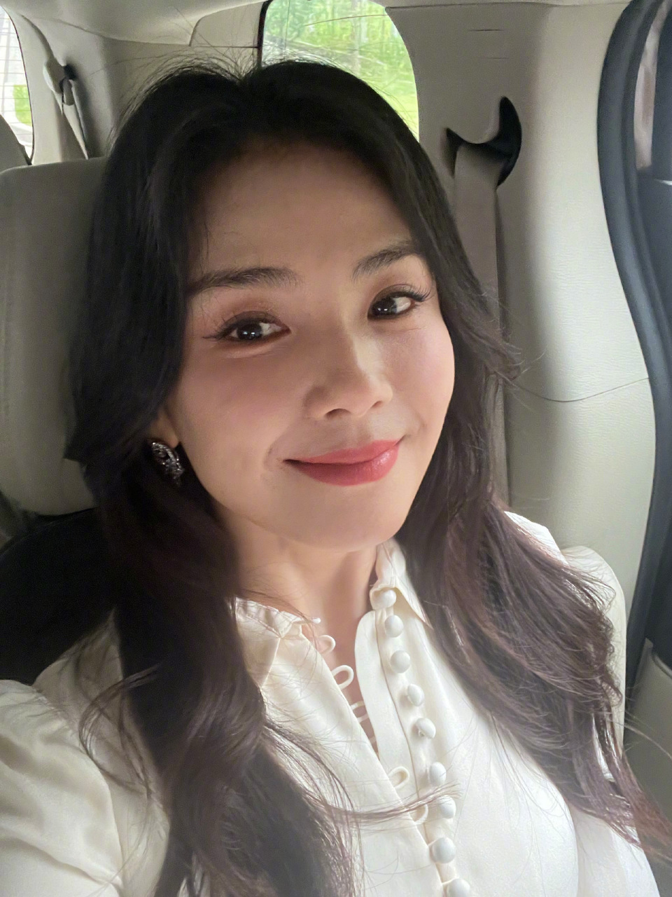 刘涛最新随拍,一点都看不出来已经45岁了呢,岁月在刘涛的身上没有留下