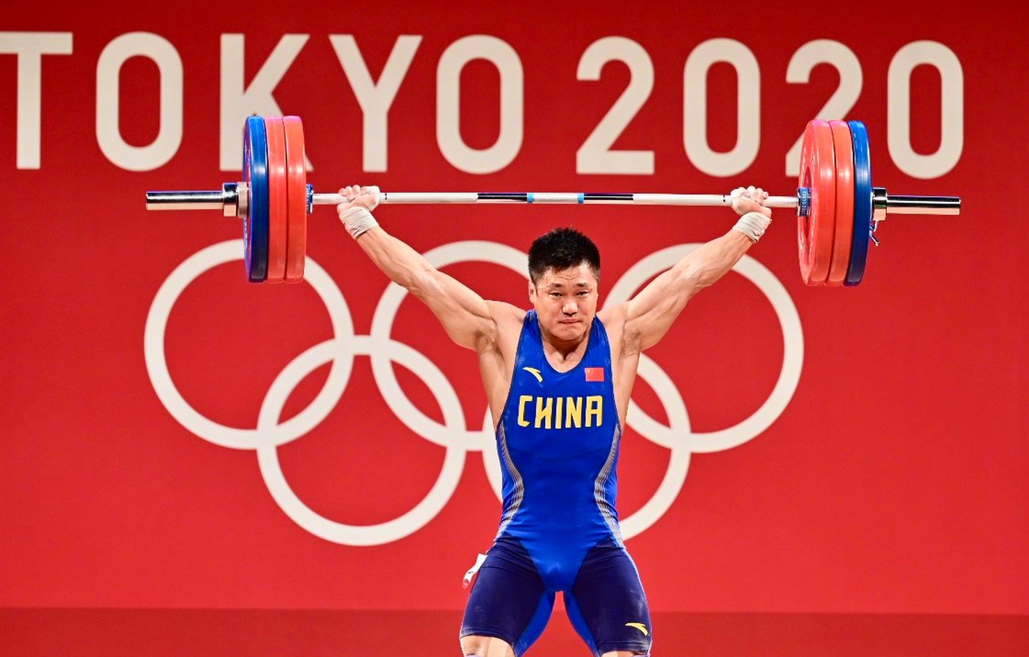 中国队第21金:吕小军举重81公斤级夺金