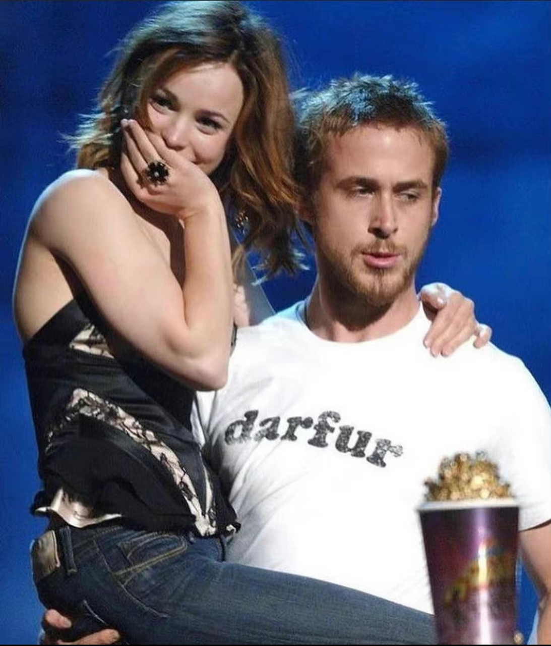 瑞秋·麦克亚当斯(rachel mcadams)和瑞恩·高斯林(ryan gosling)因