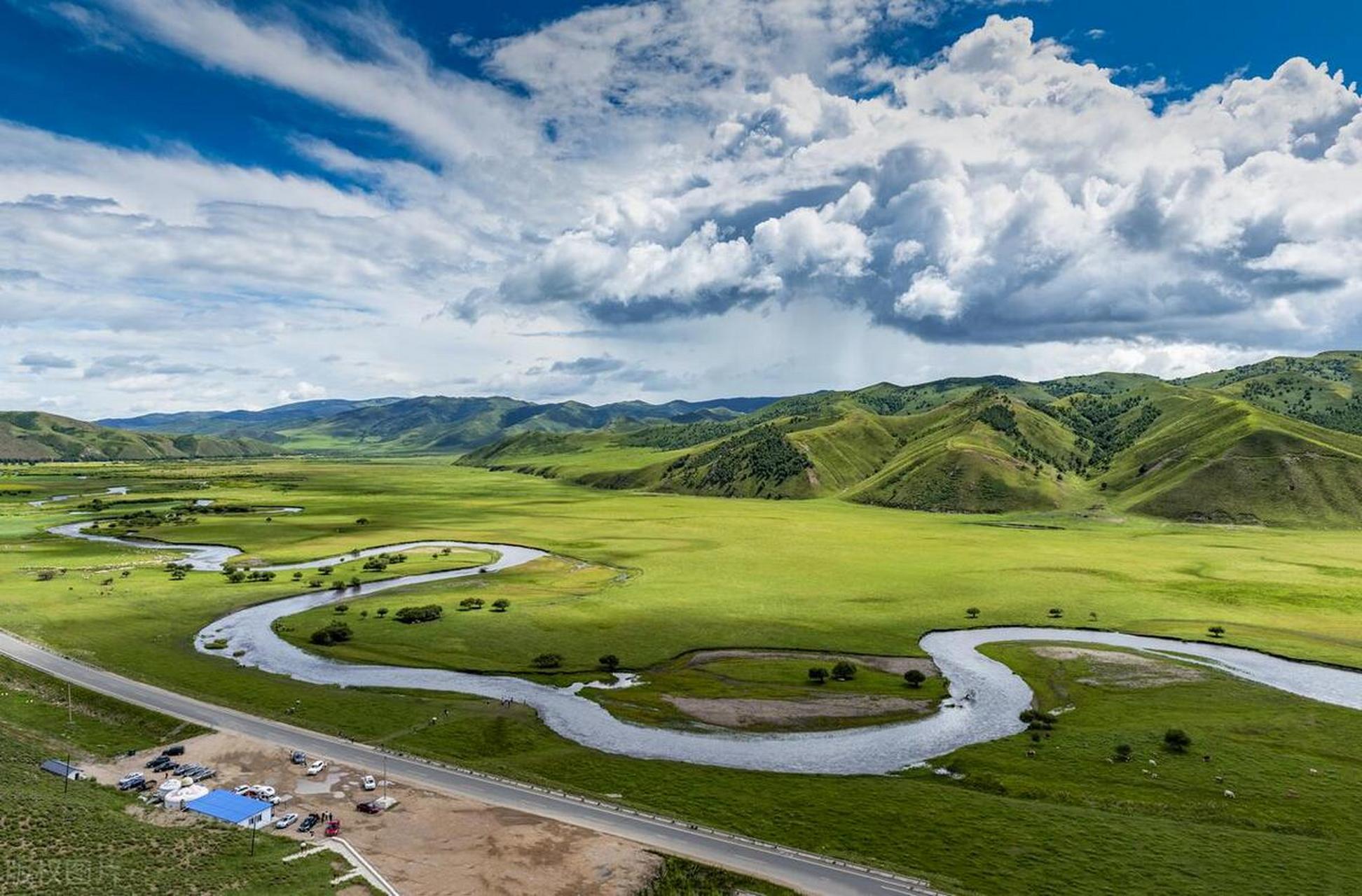 能看到极长白昼的避暑之地——漠河  一到夏天,漠河市北极镇北极村总