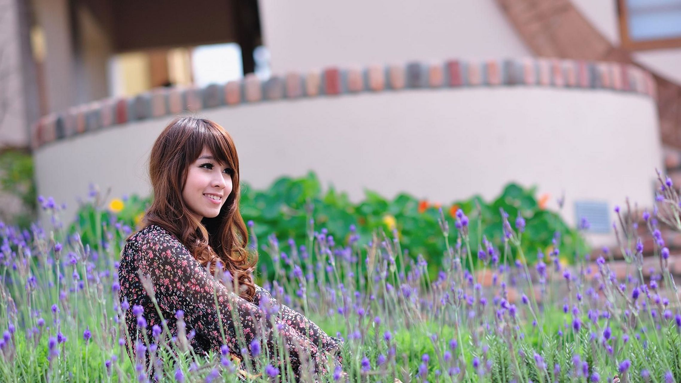 90「脑回路清奇」不失可爱,intp女生的穿搭风格让你刮目相看!