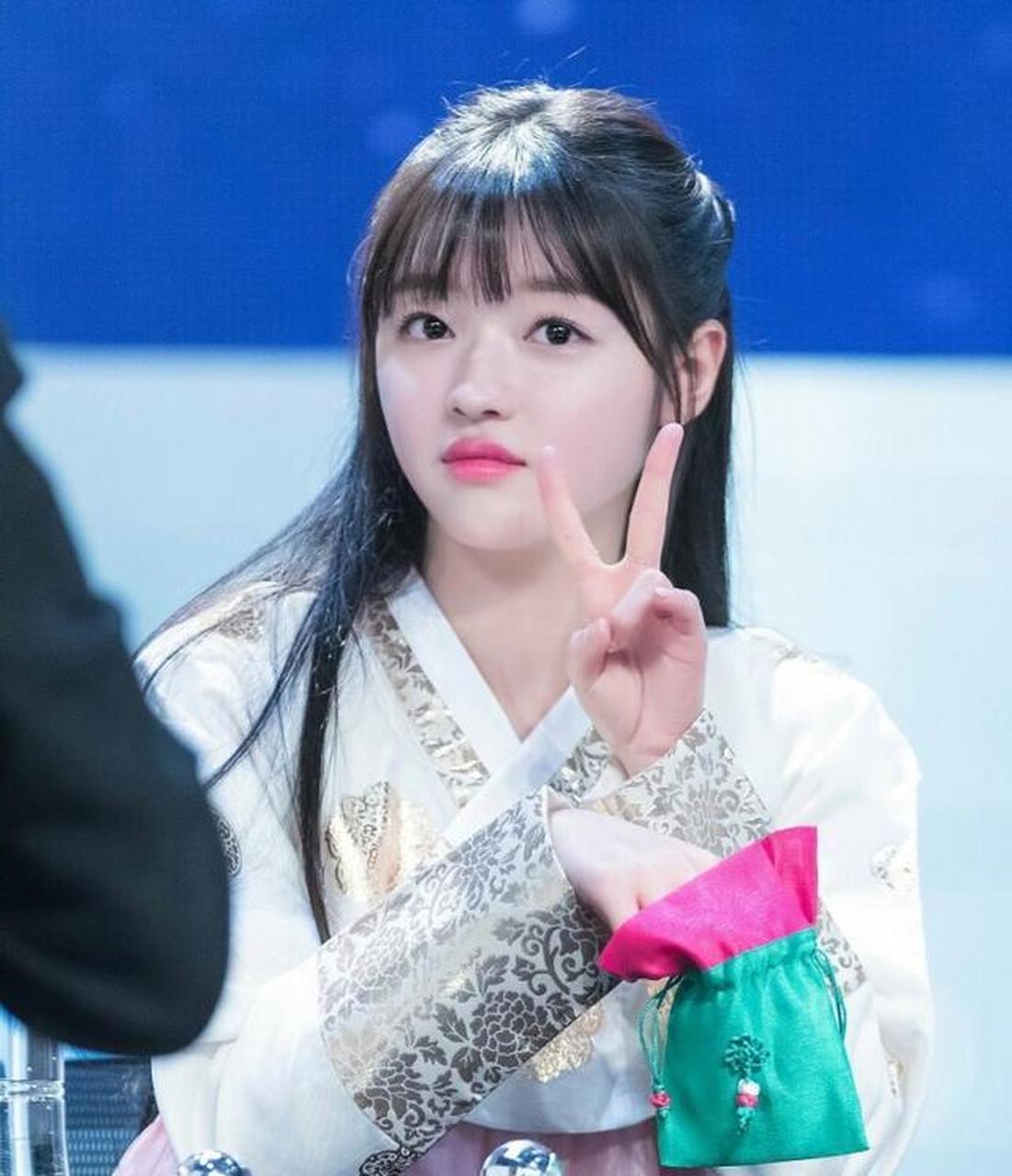 最美韩星刘是我:长相清纯,穿衣甜美,少女范穿搭就看她