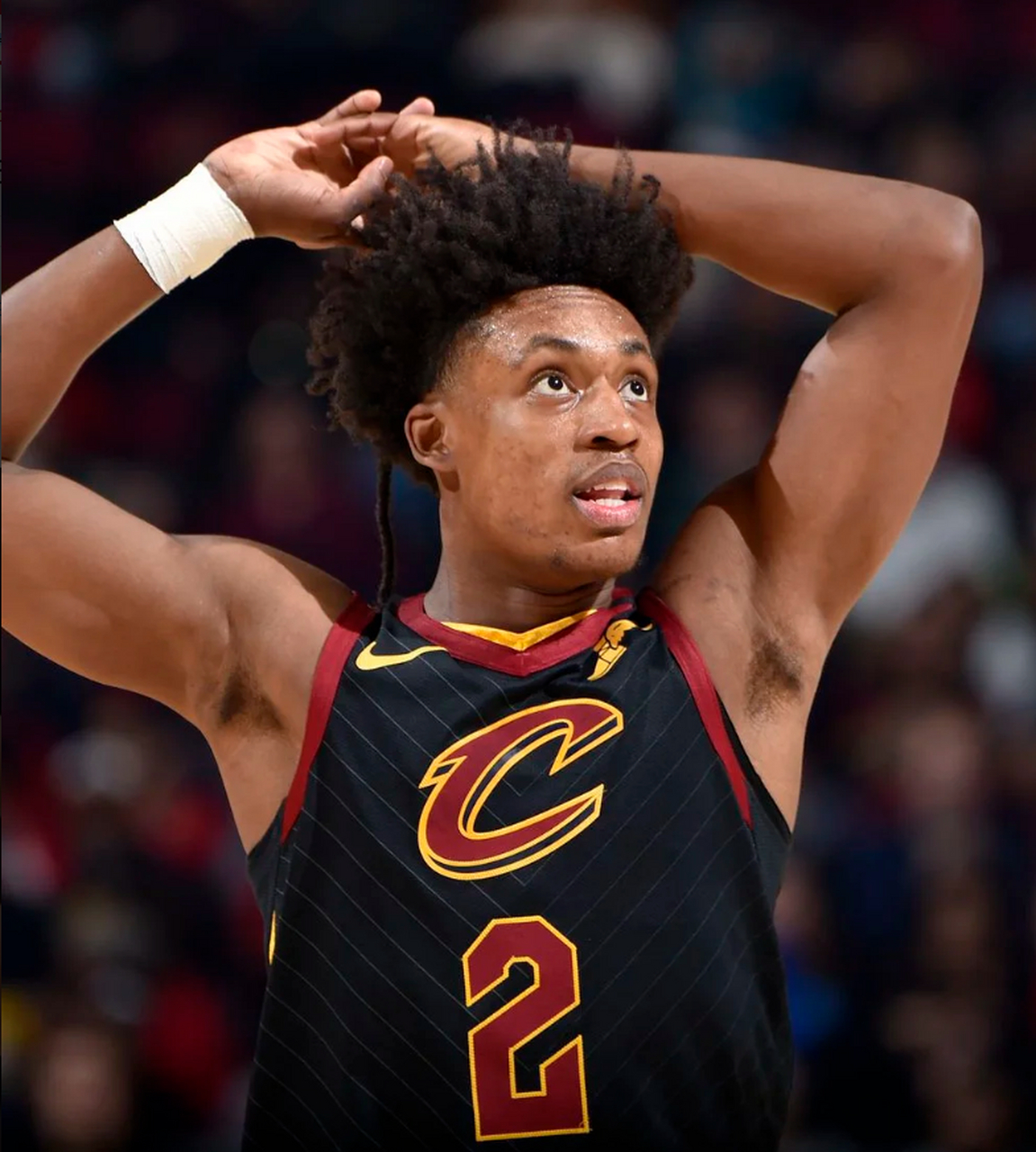 骑士已开始探索交易科林-塞克斯顿的可能性 据nba记者jeremy woo的