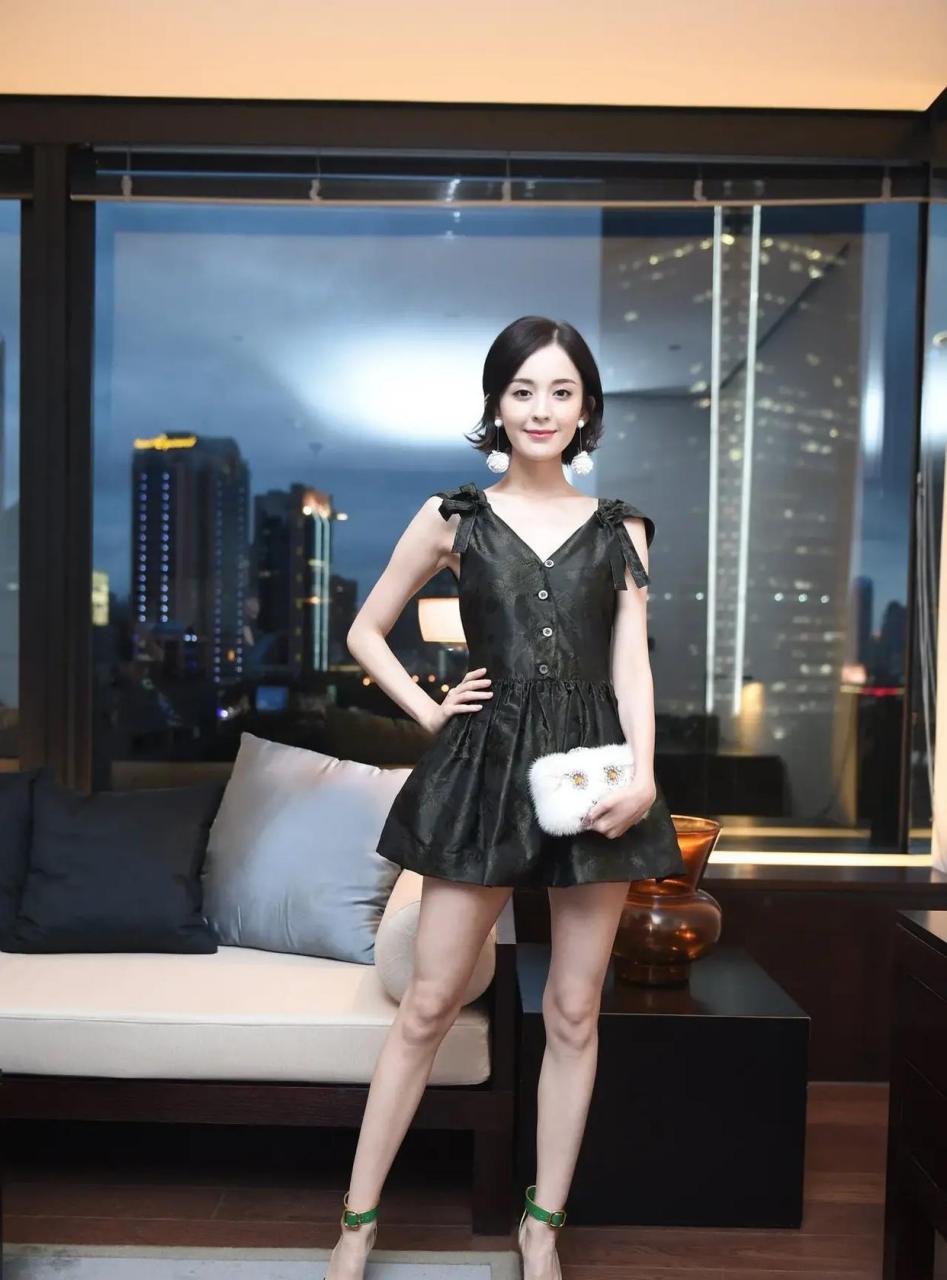 古力娜扎美腿高跟,这腿太诱惑了.