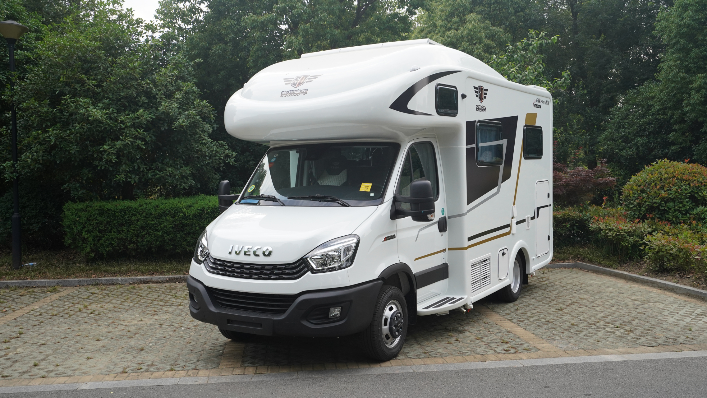 赛德房车白鲸plus 一款依维柯欧胜底盘打造,3.