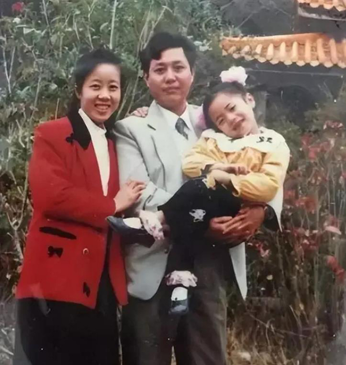 1987年,湖北的肖崇阳和祁春兰夫妇在外看病时,偶然