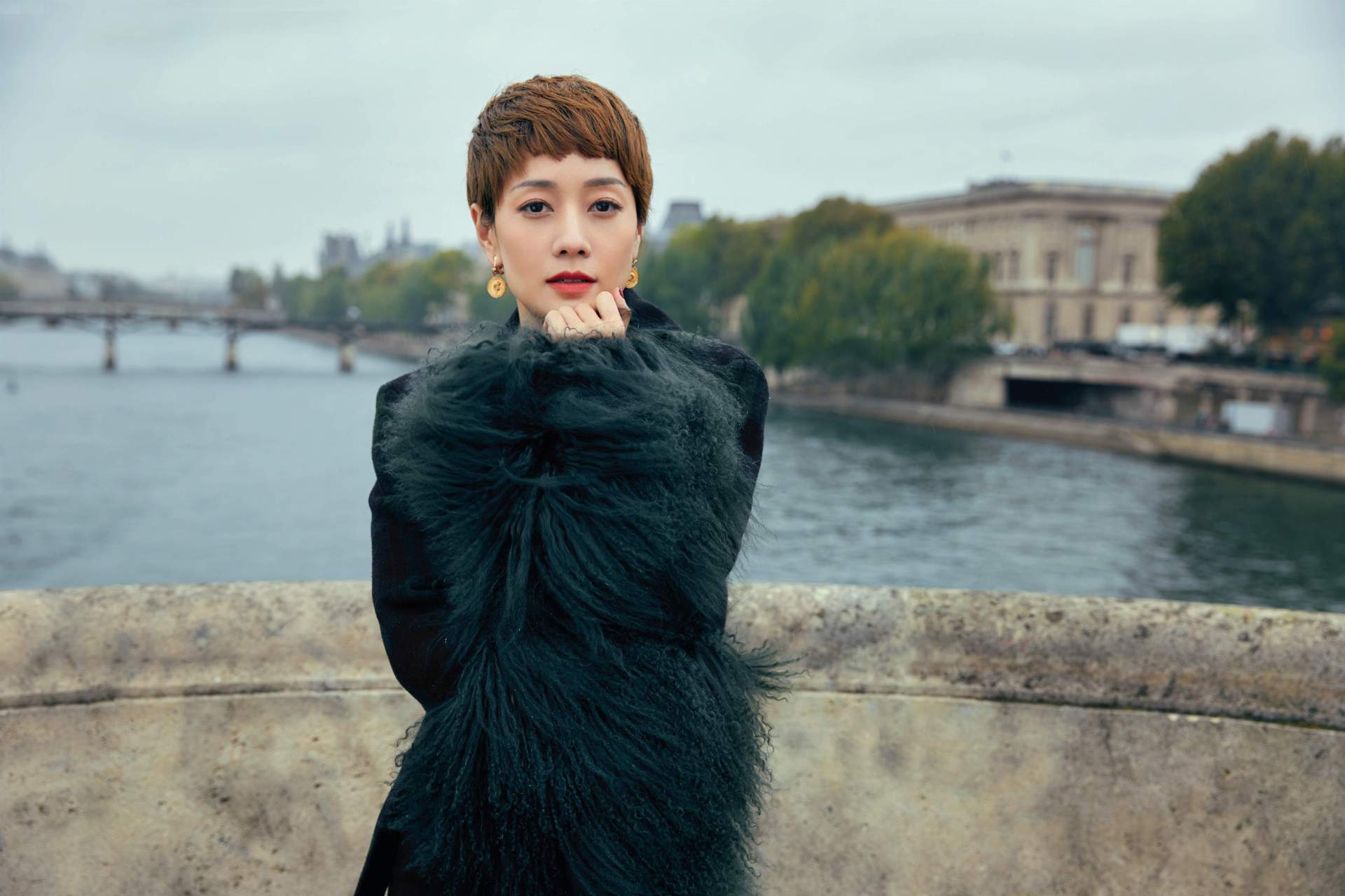 马伊琍刚到手5000万的电影片酬,就接到了好朋友一条短信,要跟她借40万