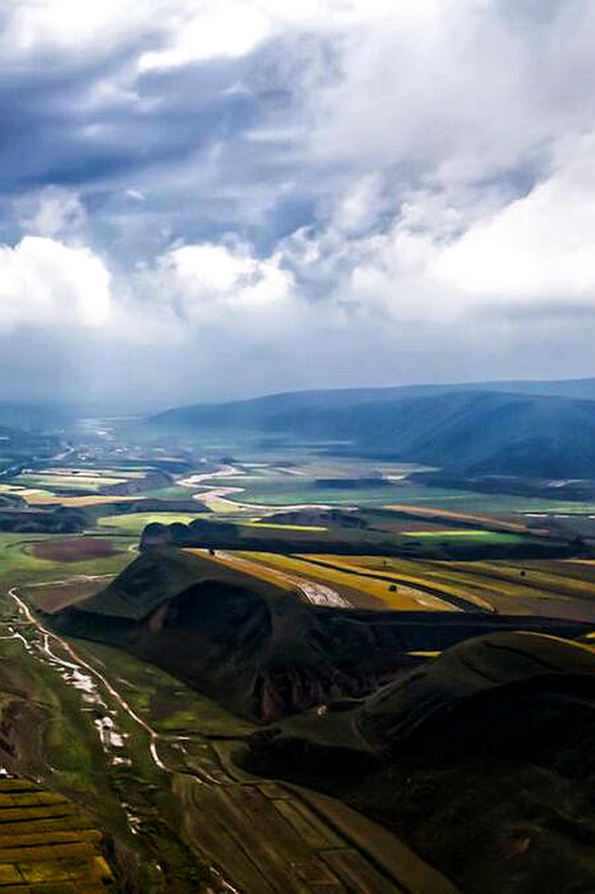 神奇宁夏|山地和丘陵  相比一马平川的宁夏北部,南部宁夏的地貌要更加
