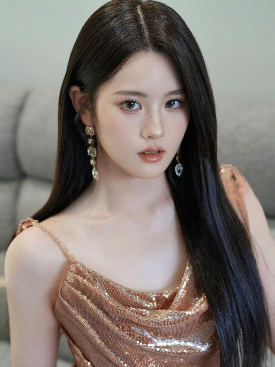 少女甜欲感妆容太绝了  化妆确实是一门精细的艺术.