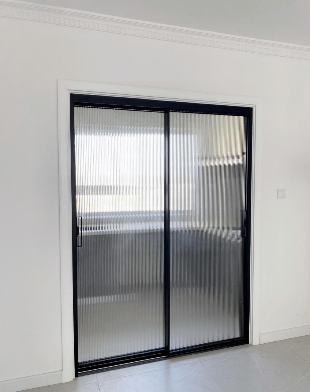 厨房门太满意啦! 极窄黑边框 [照相机] 超白长虹玻璃,简直是神仙组合!