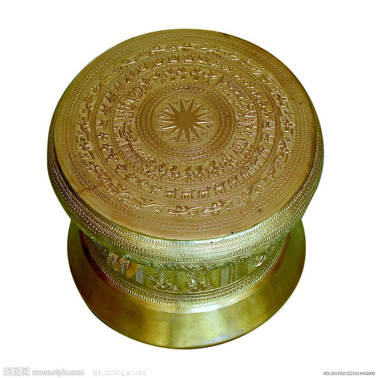 贴金纯铜鼓摆件 风水铜鼓雕塑 景区大型黄铜鼓定做 花纹铜鼓雕塑 1米