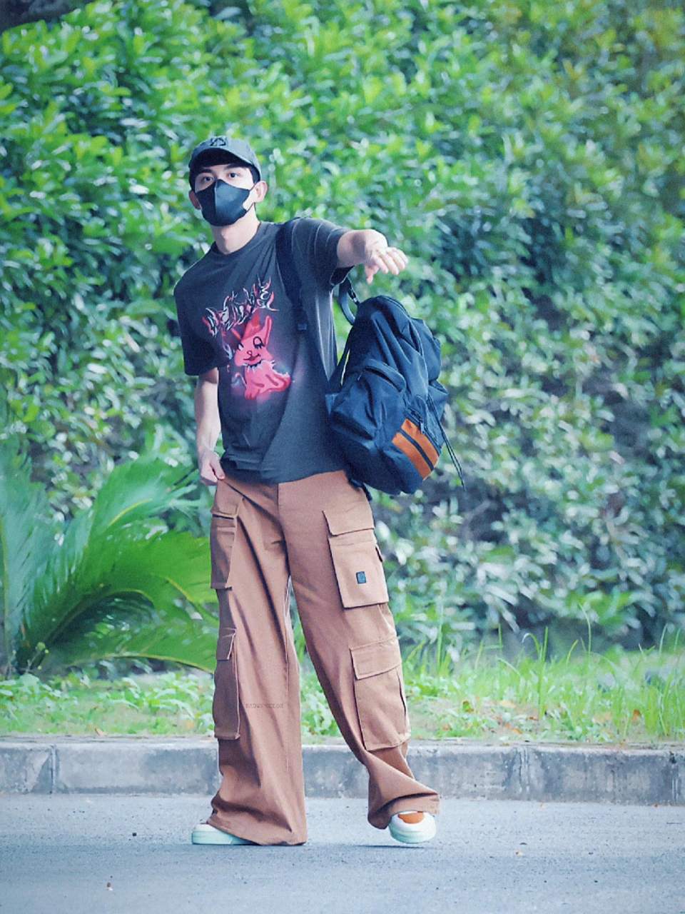 吴磊休闲穿搭 这个大男孩有亿点点帅! 吴磊简约休闲穿搭