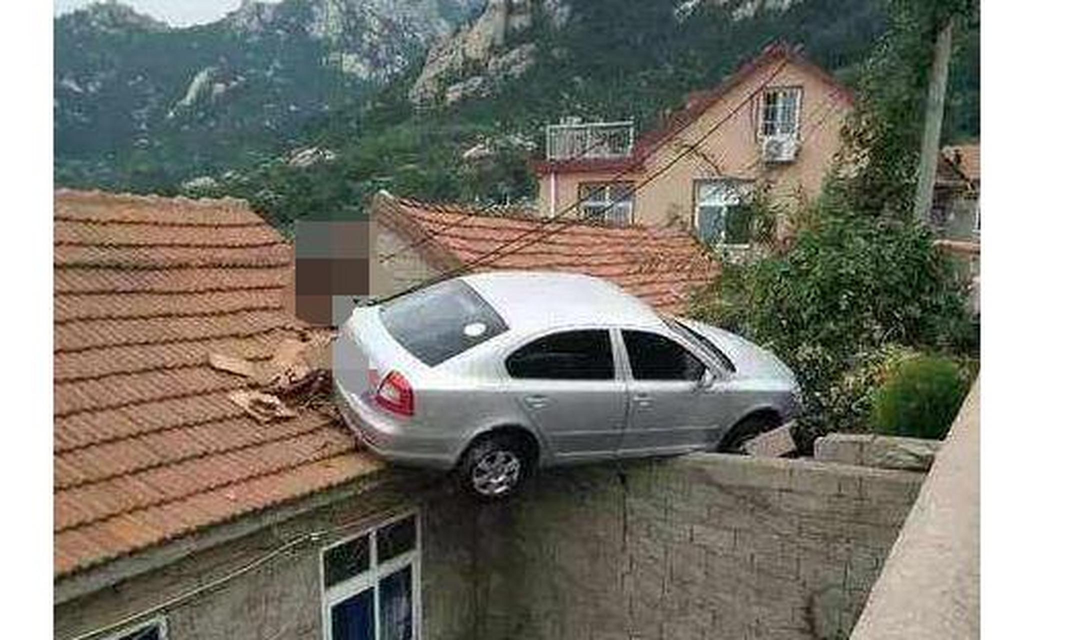 周莉与老公准备从杭州回安徽老家探亲,在高速上两人因为一件事儿闹起