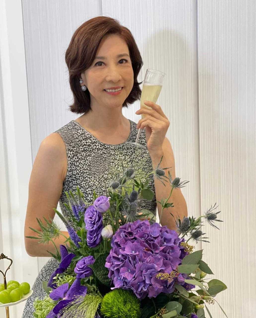 香港tvb女星林漪娸的近照,她今年已经61岁依然很有气质