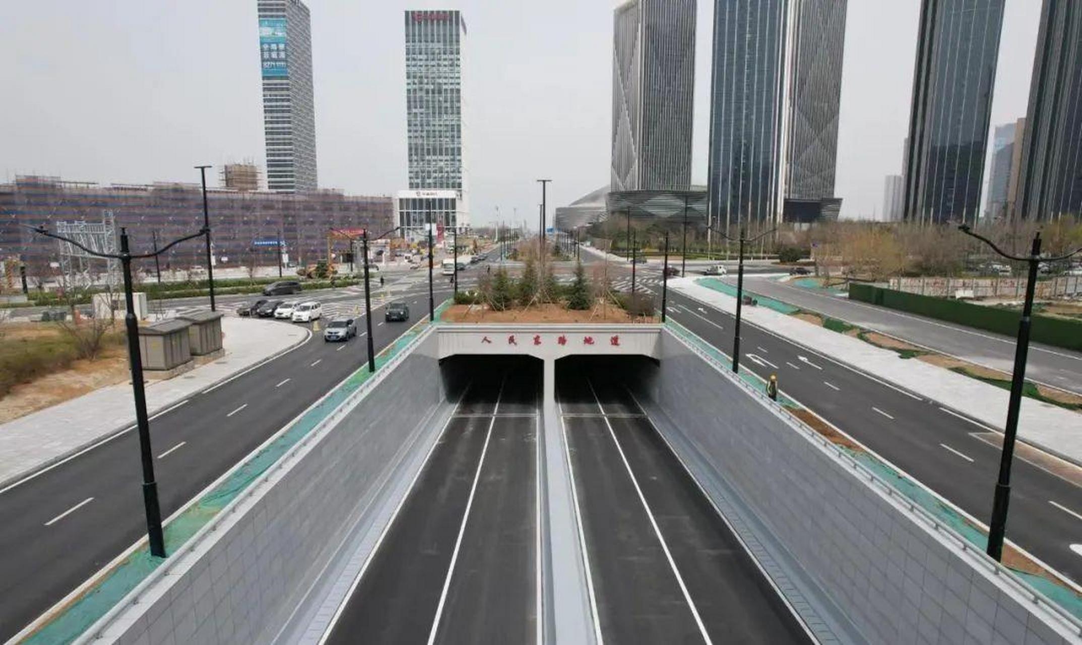 大连:人民东路地下隧道正式通车 4月10日,#大连#湾海底隧道南岸人民