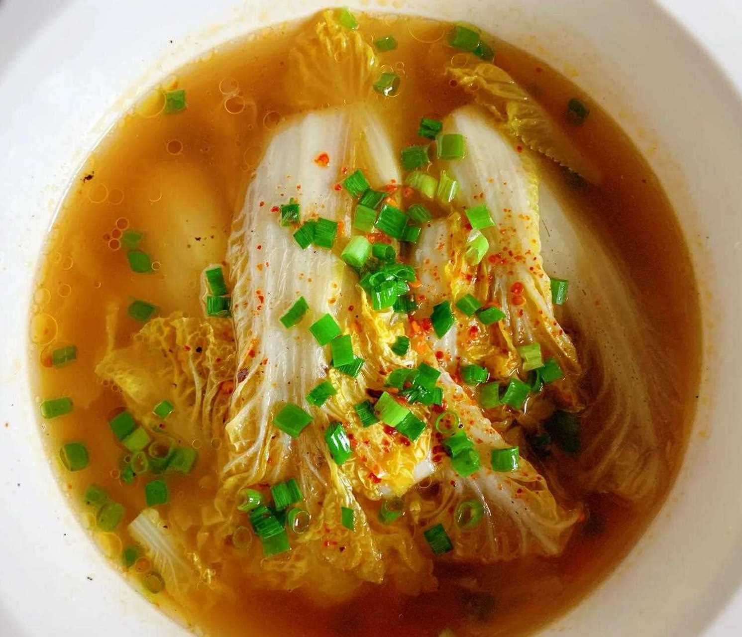 水煮娃娃菜没有肉如果按照重庆方的习惯,这个菜名应该叫"活捉娃娃菜"