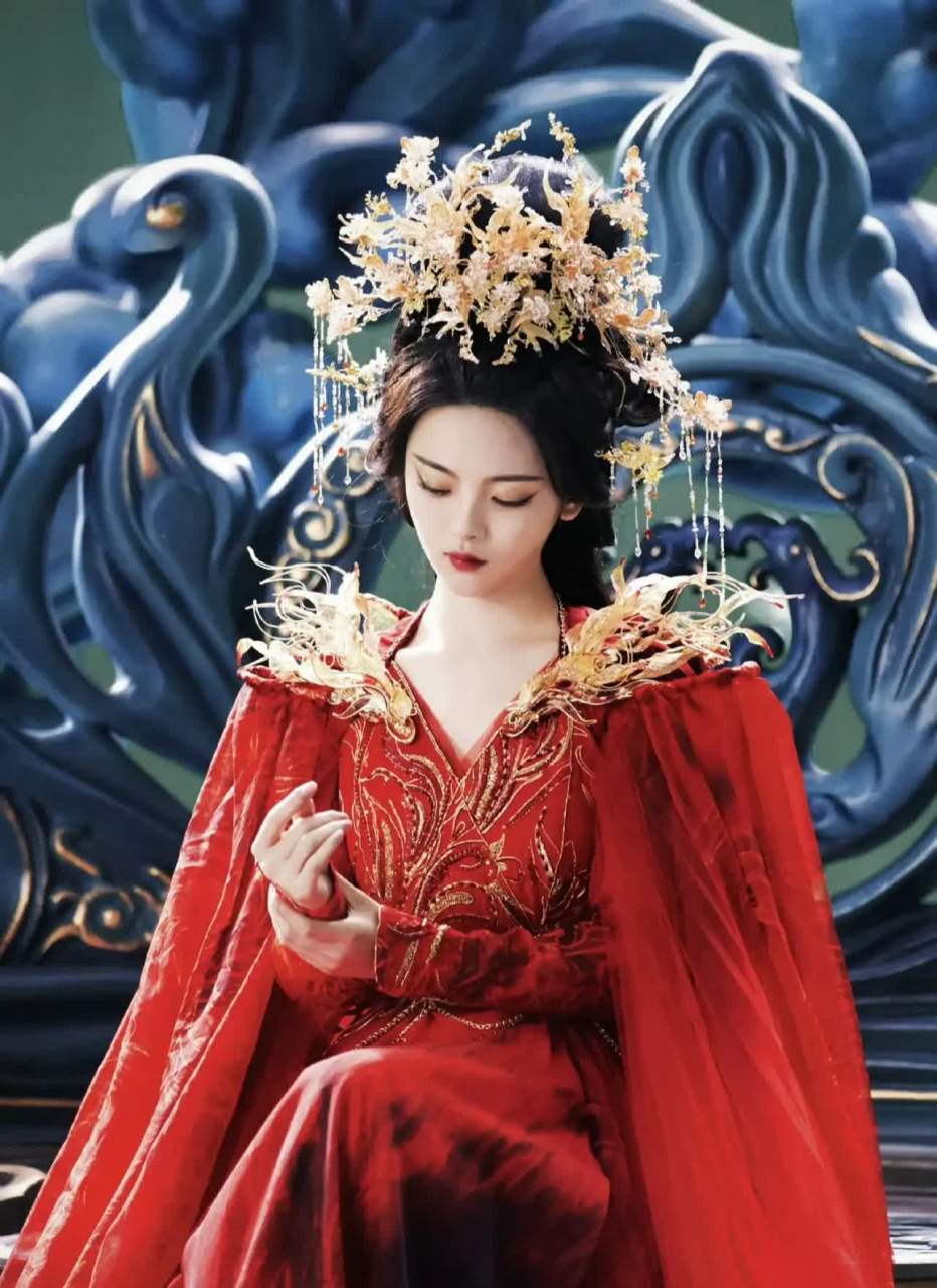 抛开演技不谈,杨超越在《七世香香》中的扮相确实很好看#你心中的古装