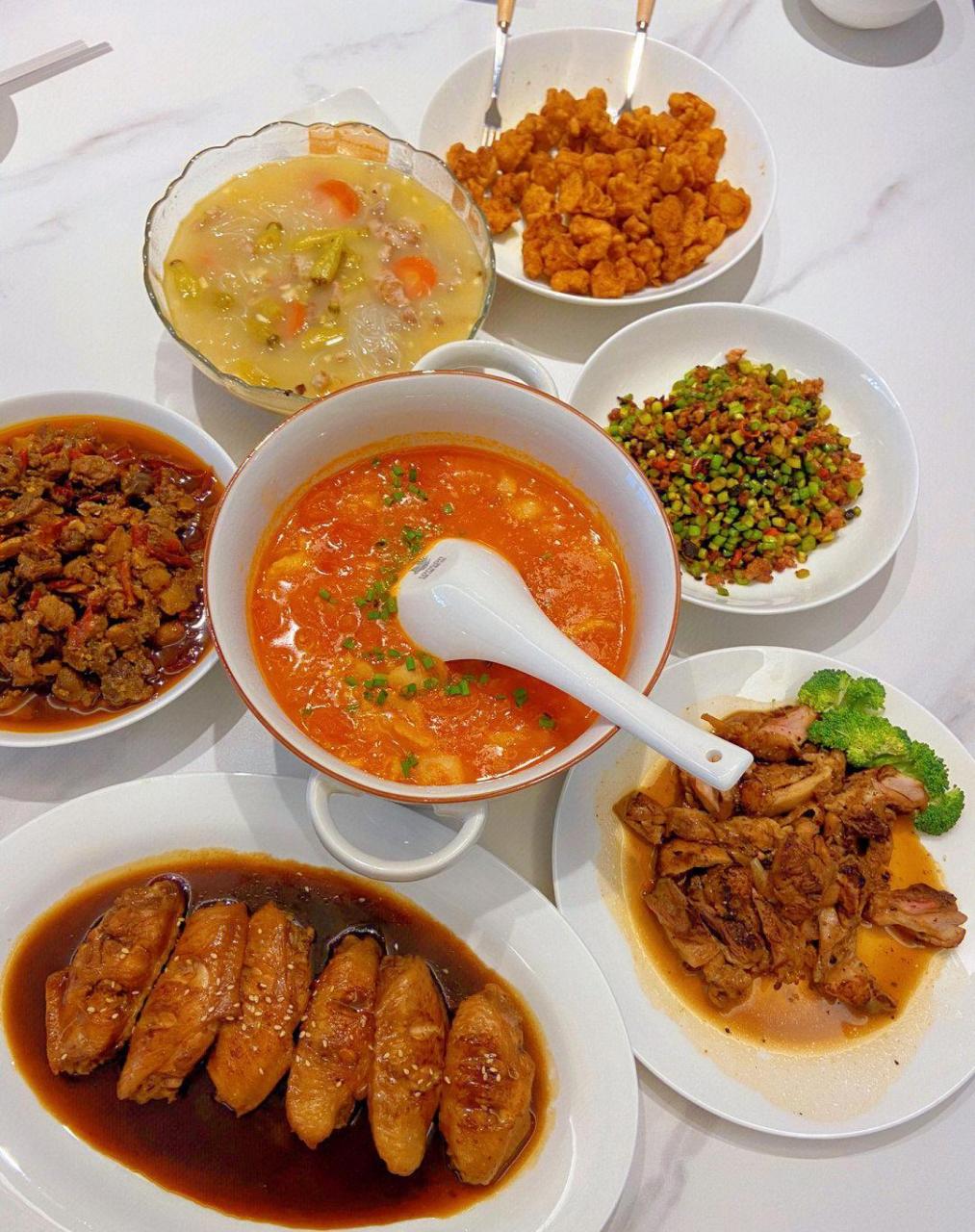 性别男,爱好做饭日常被家里人催有没有对象|||新的一年9015大家