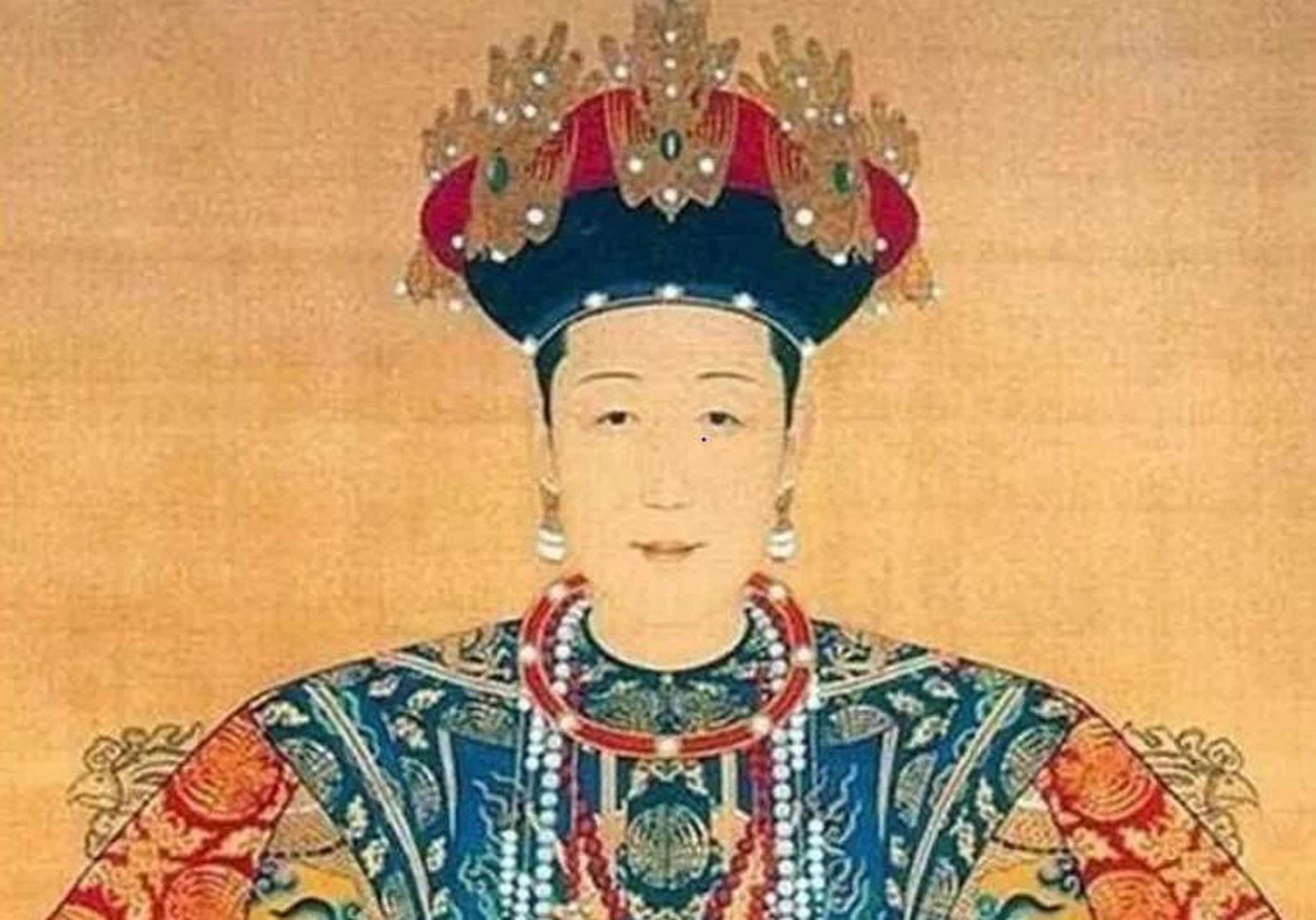 1435年(正统初年)某日,太皇太后张氏气呼呼的从后宫来到前殿,指着张辅