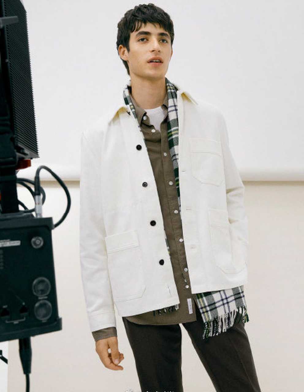 97年的西班牙"国草级"男模 oscar kindelan,秀场上随便一张截图都超能