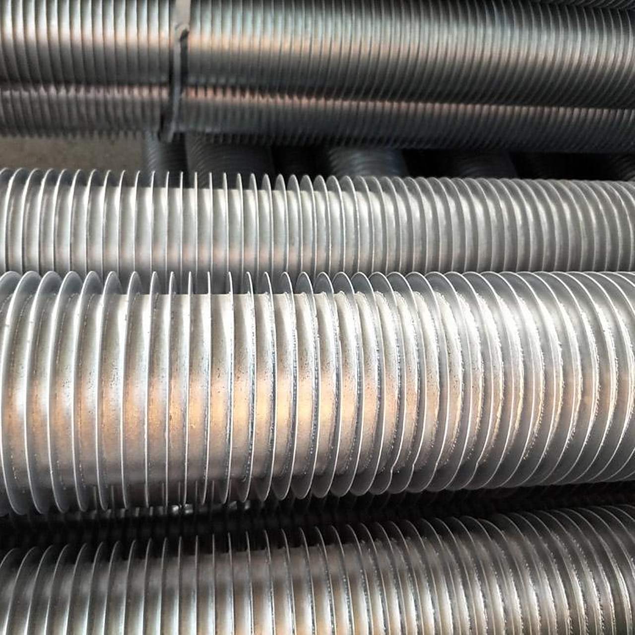 养殖翅片管散热器4寸 [双手鼓掌]圆翼型热镀锌散热器是专门为温室大棚