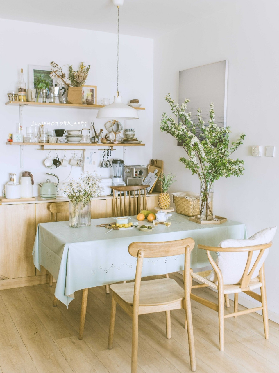 日式家居软装   我家 里的森系餐厅 预告本周将会有一直发餐厅 ,希望