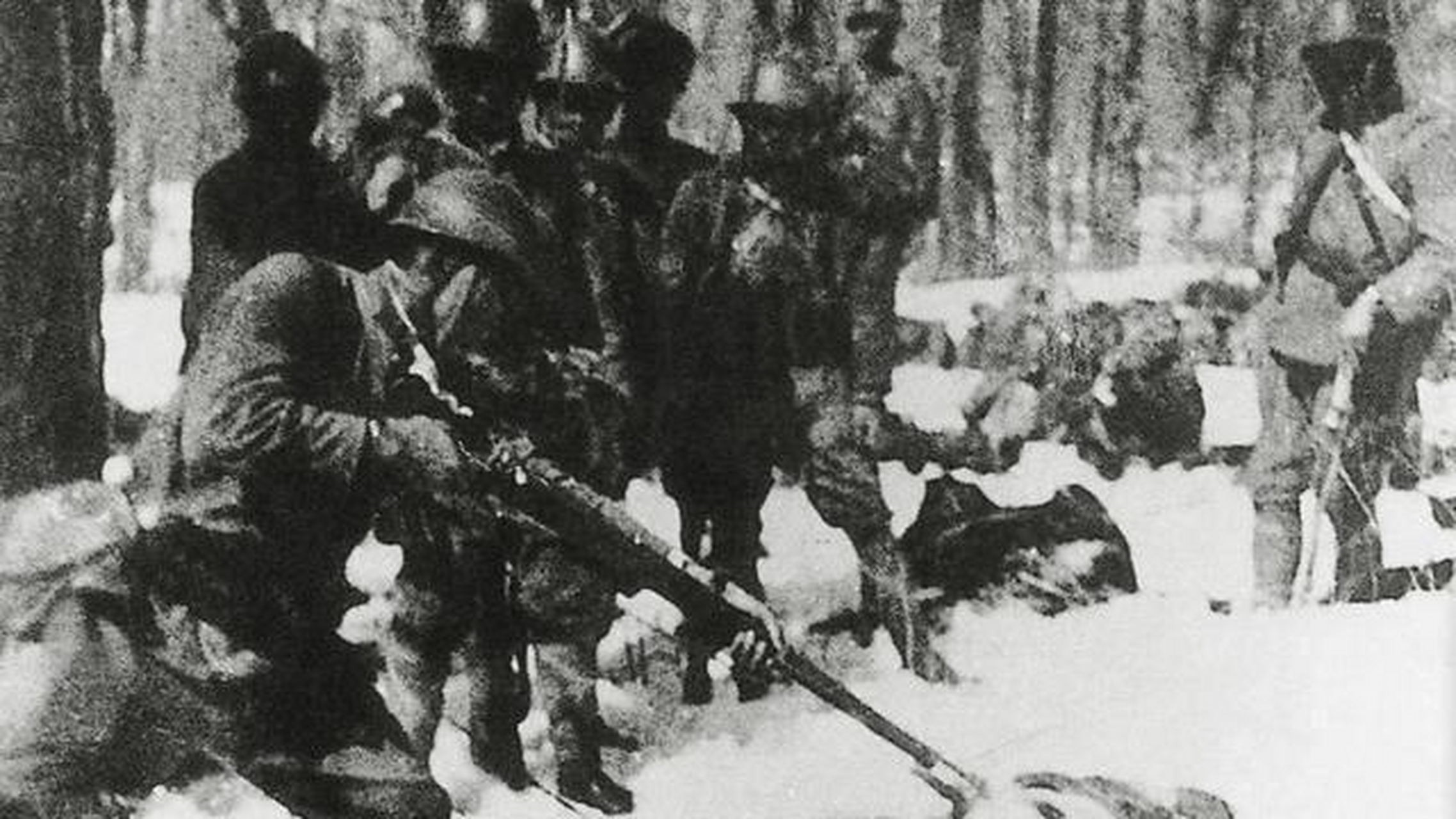 1931年9月18日,丧心病狂的日本侵略军制造"柳条湖事件".