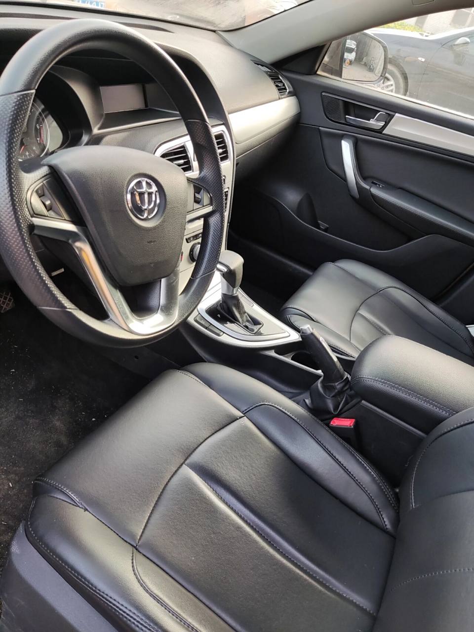 6排量 18年中华h530,自动挡,1.