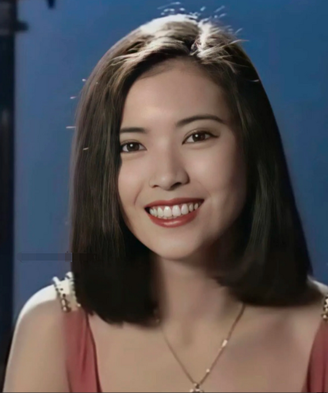 年轻时的蓝洁瑛,谁都会惊叹她的美吧,那时的她真的如港媒说的"靓绝