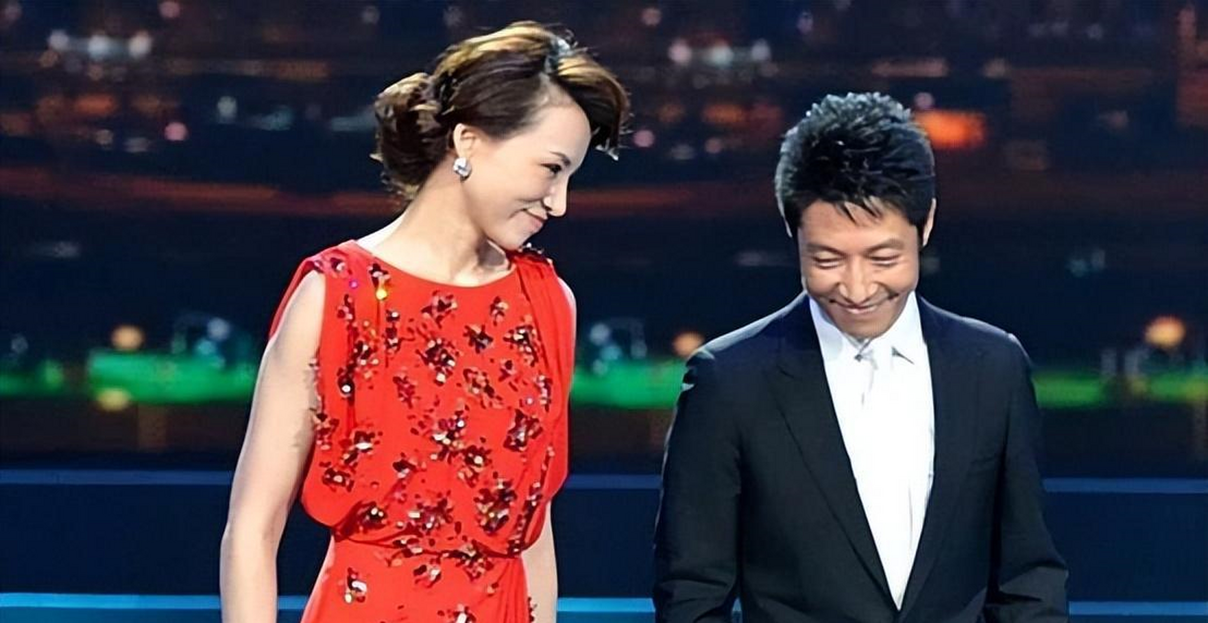 董卿与张蕾等中生代主持相继离职,央视终于为自大付出了代价!