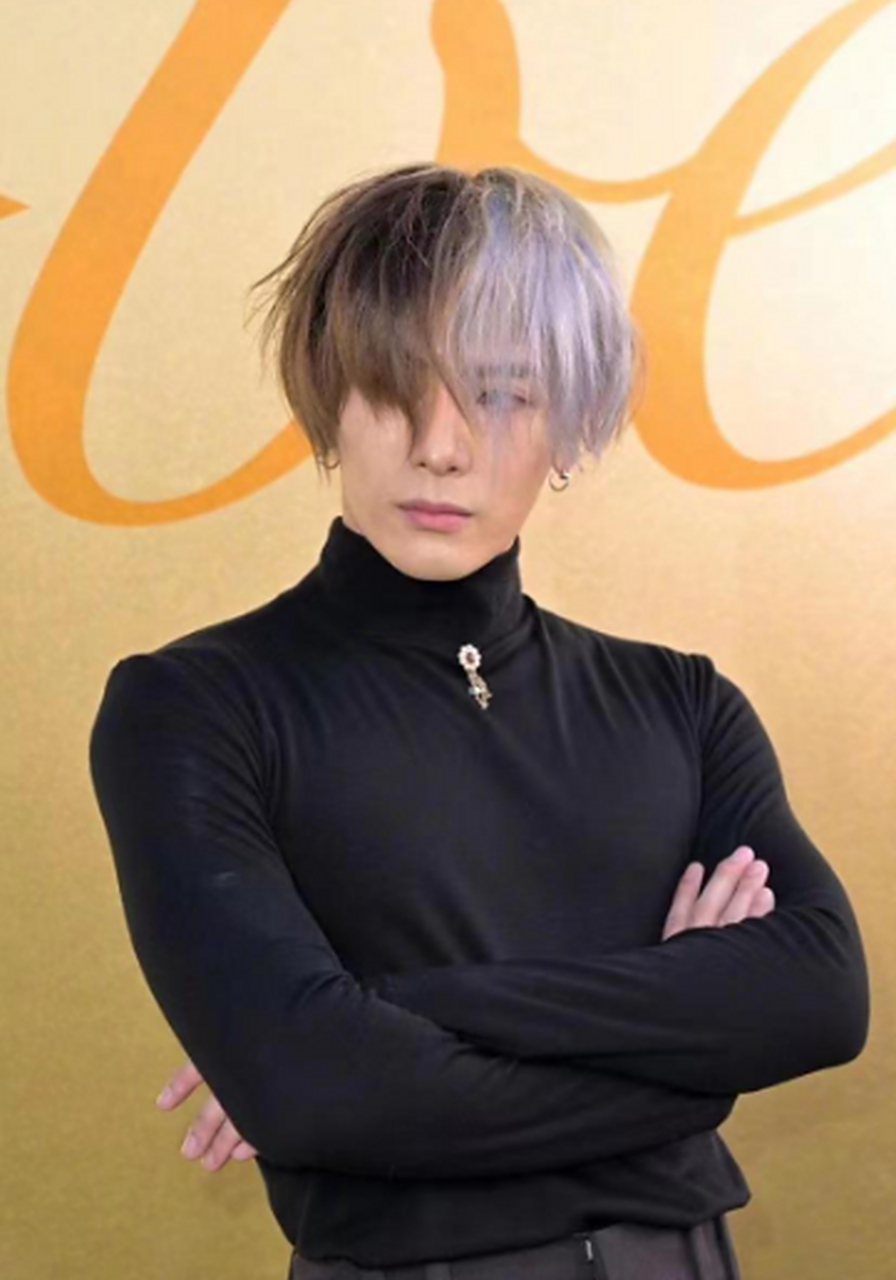 王嘉尔新发型真心不好看,不知道你们怎么看[什么鬼]