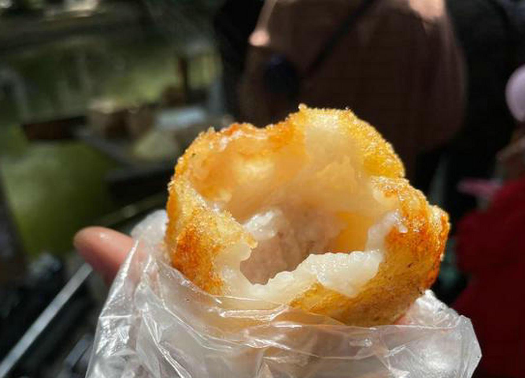 江西的油墩绝对是一大特色,它外形看起来就像是炸了