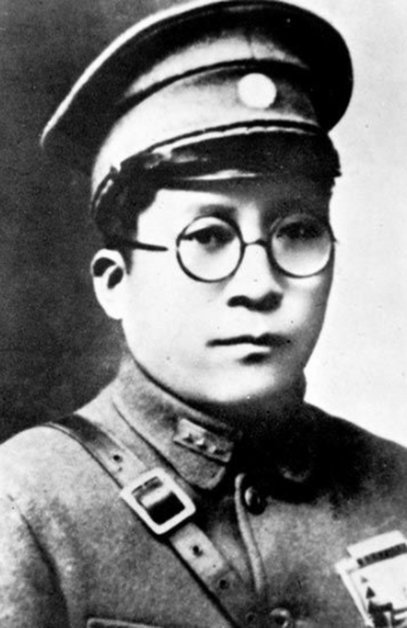 2006年,杨瀚来到河南一位名叫杨钦典的老人家中,当老人得知杨瀚的身份