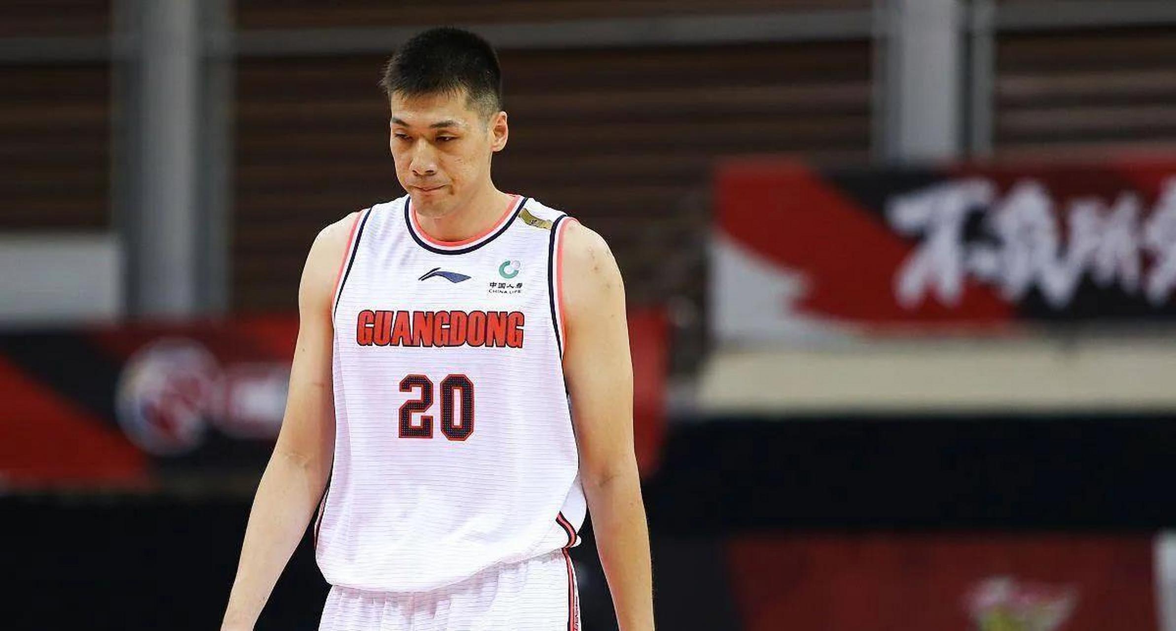 广东队季后赛三大消息:任骏飞未入12人名单,重启3外援阵容,迎战广厦,
