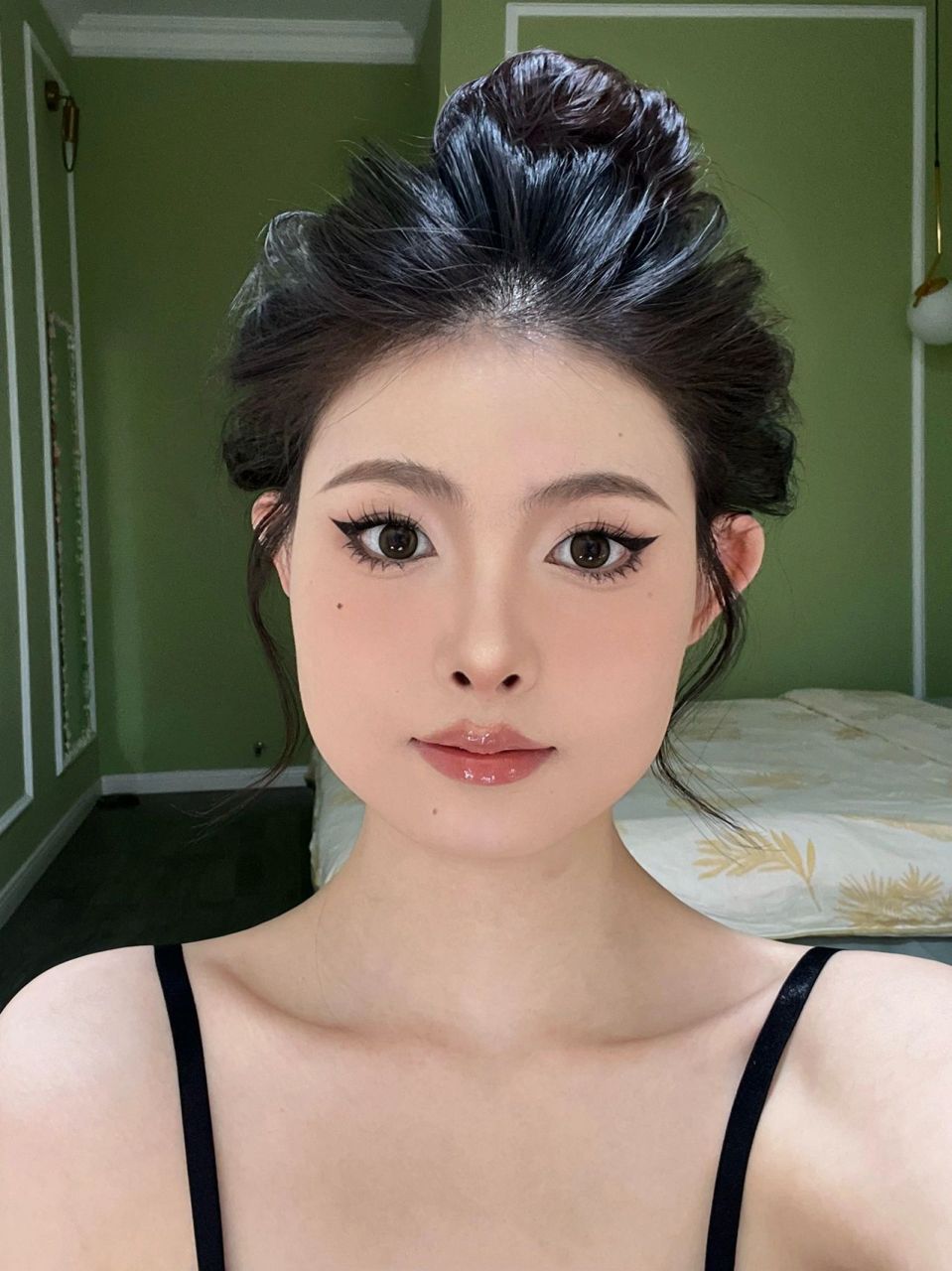 方圆脸请把亚裔纯野辣妹妆焊脸上 轻欧美白开水妆容不管什么时候化