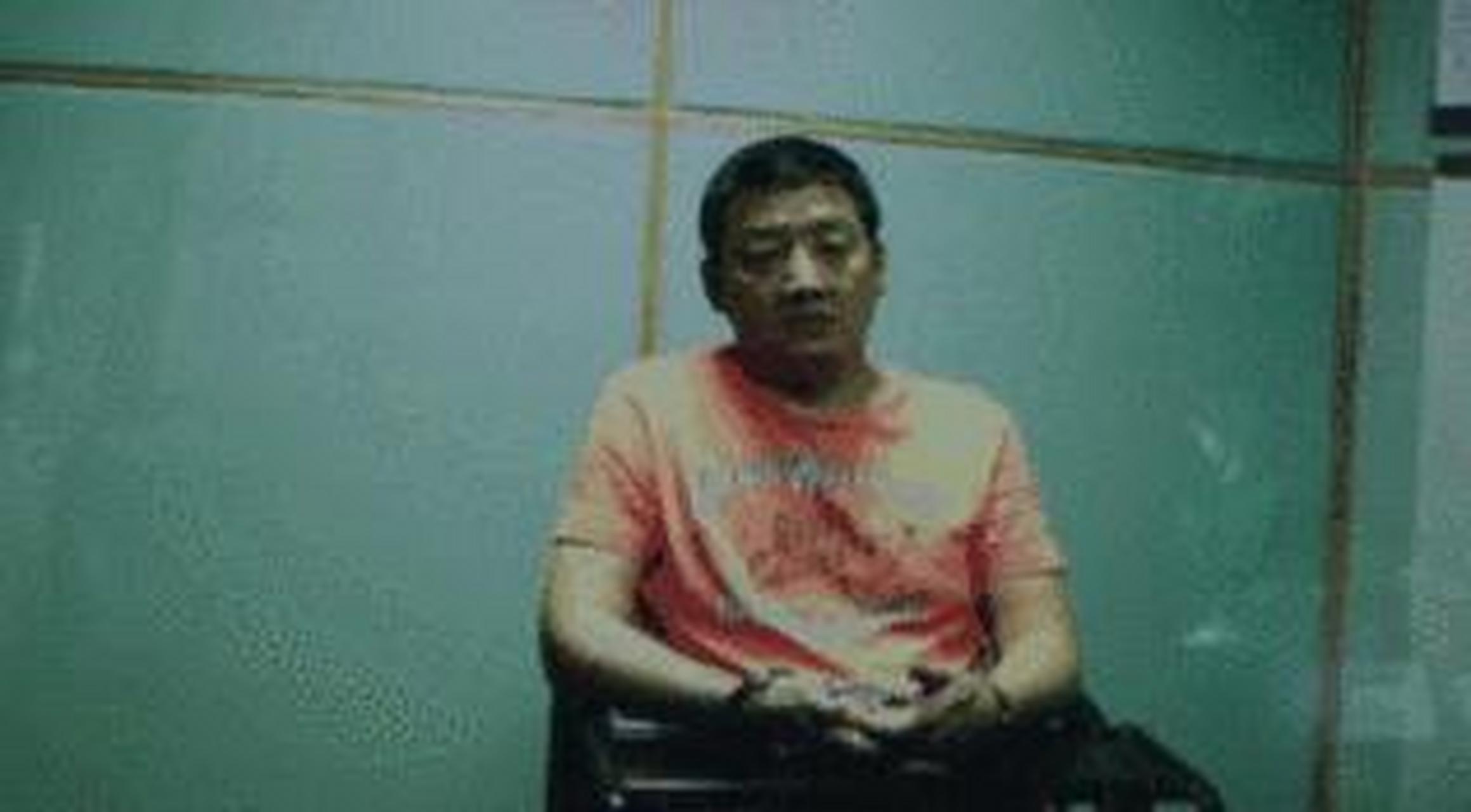 2015年,电影《烈日灼心》上映后,一次,王砚辉和朋友去吃饭,不料刚一