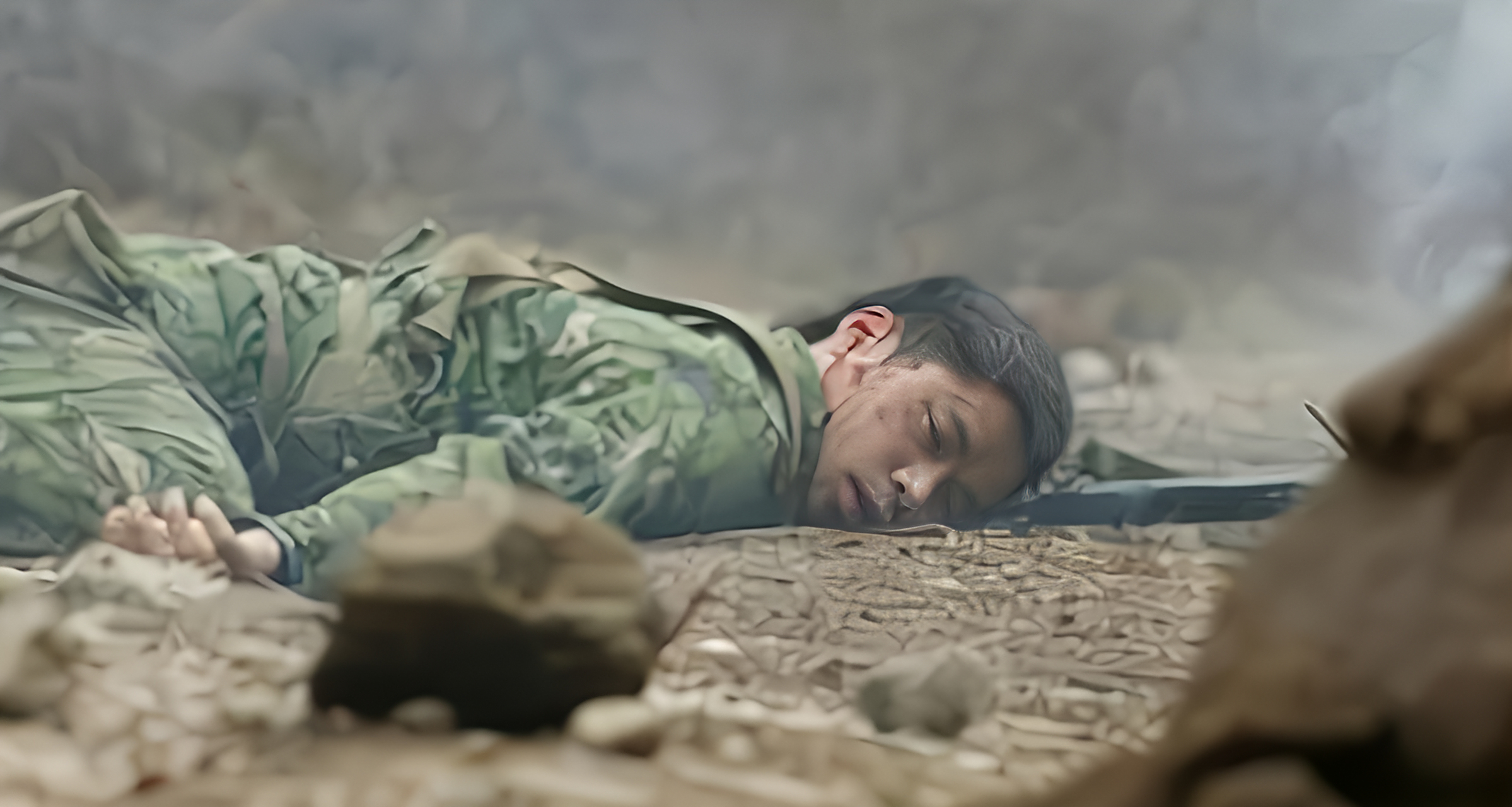 1985年,17岁的顾克路参加了老山前线的战斗,并毅然决定加入敢死队.虽