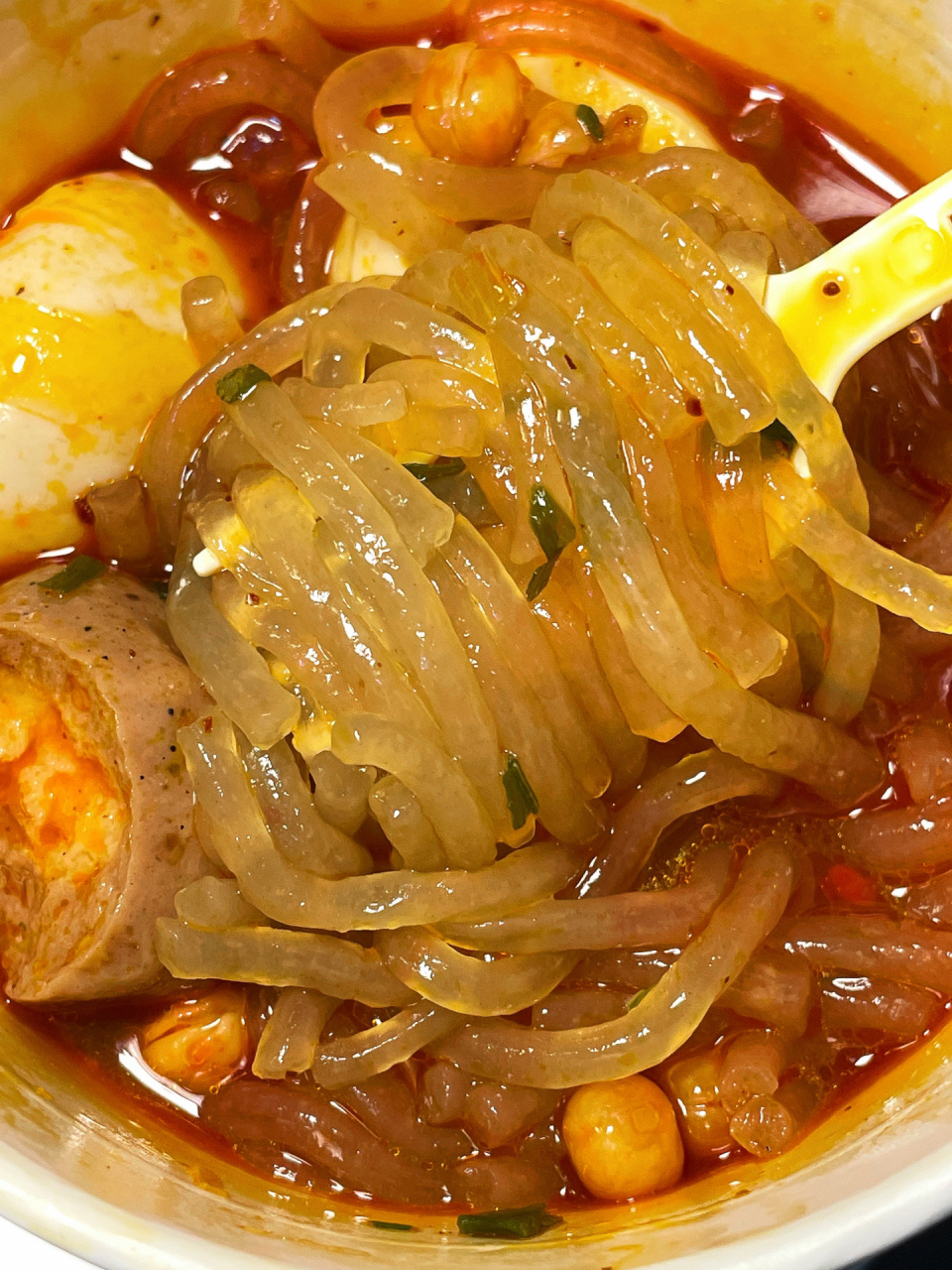 任何人没吃过介个速食我都会伤心的!01酸辣粉77鱼籽丸77牛筋丸!