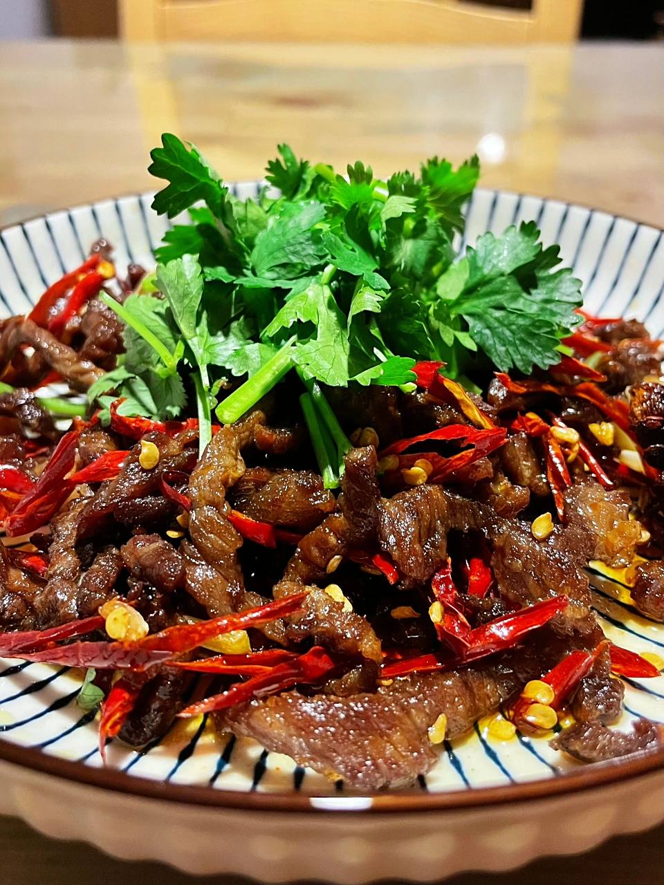 四川人做菜 多少是有点天赋的干煸牛肉丝 第一次做,完美复刻餐馆味道!