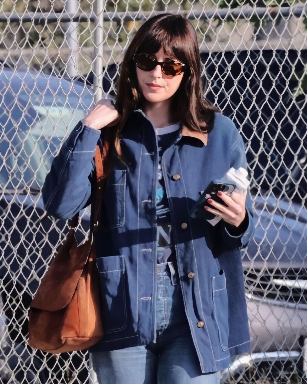 作为年轻演员中比较有特点的一位,达科塔·约翰逊的表现自然也是备受