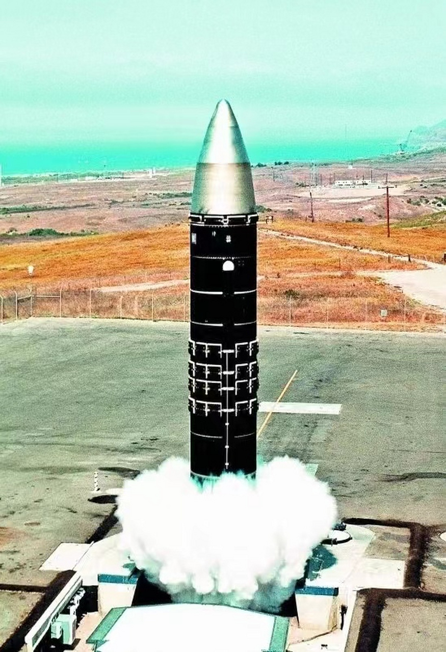 ss-18撒旦洲际弹道导弹 ss-18撒旦是俄罗斯在苏联时期研制的多弹头