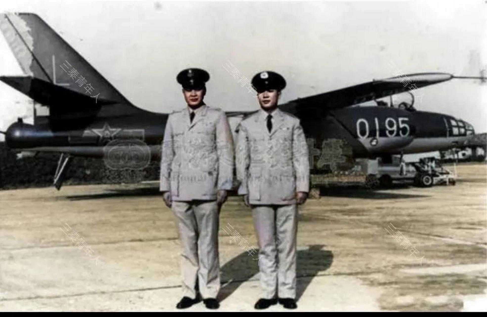 1965年11月11日,两名飞行员李显斌和李才旺驾驶着一架伊尔