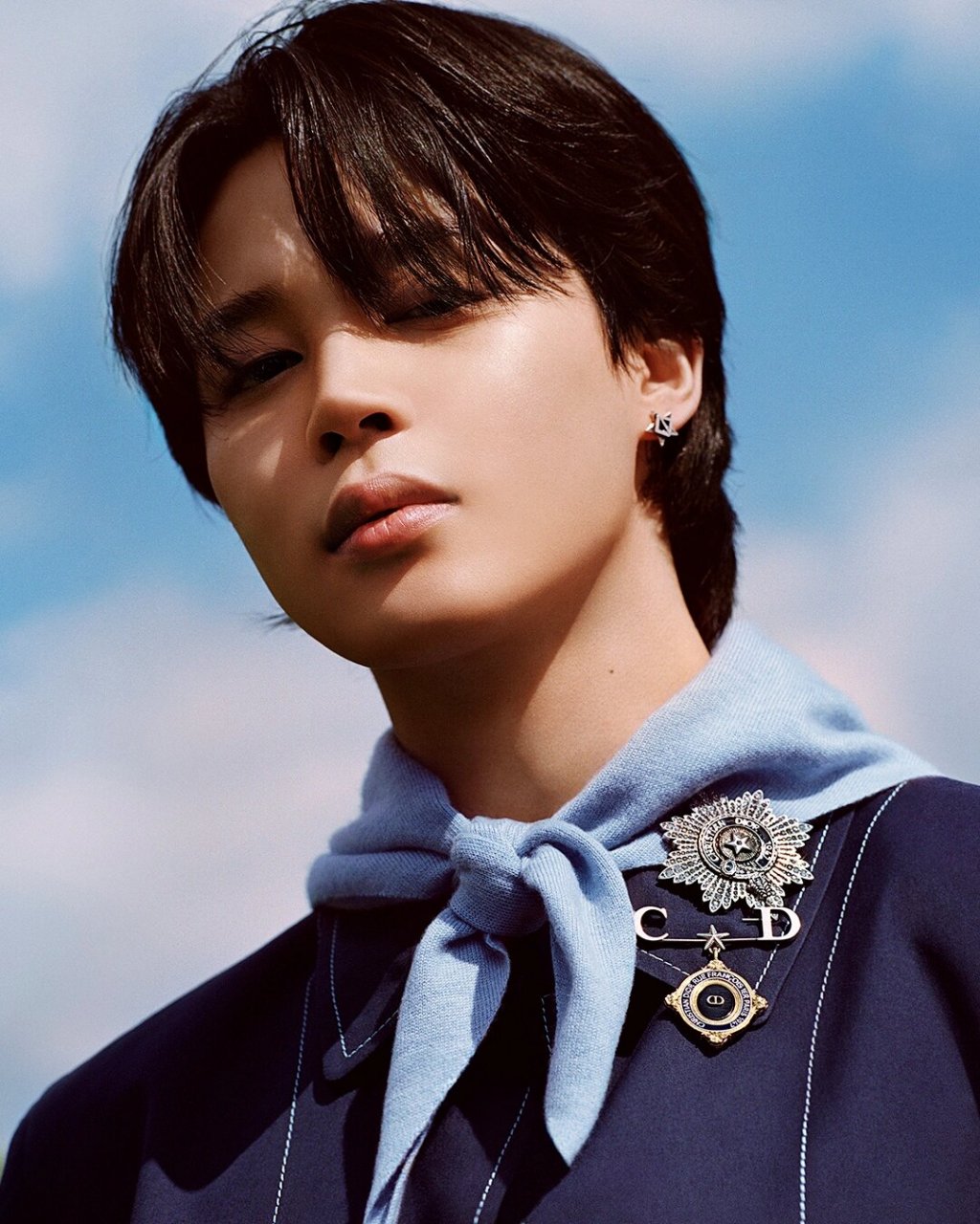 二零二四春季男装首推朴智旻,气质非凡.