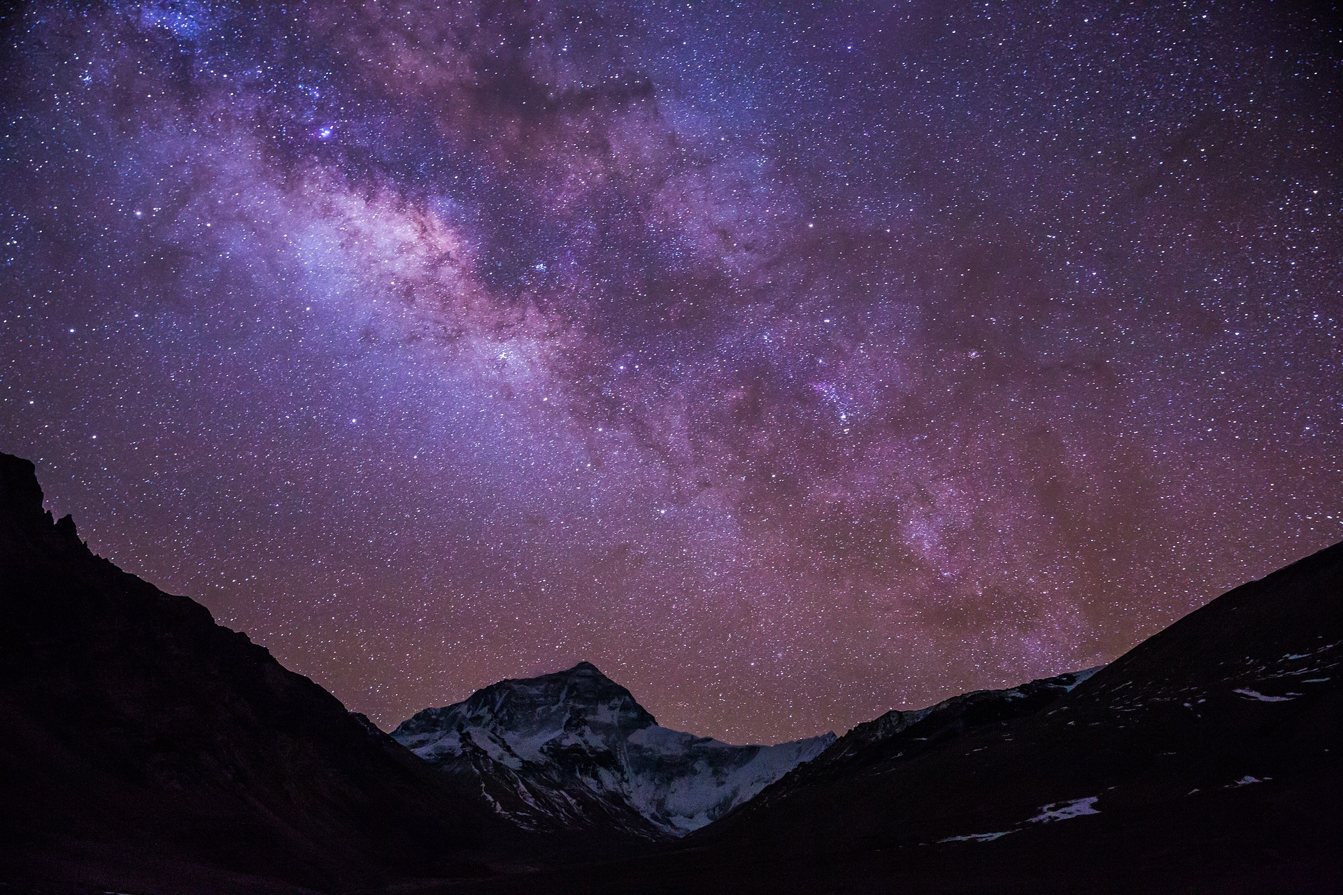 夜晚星空背影图片