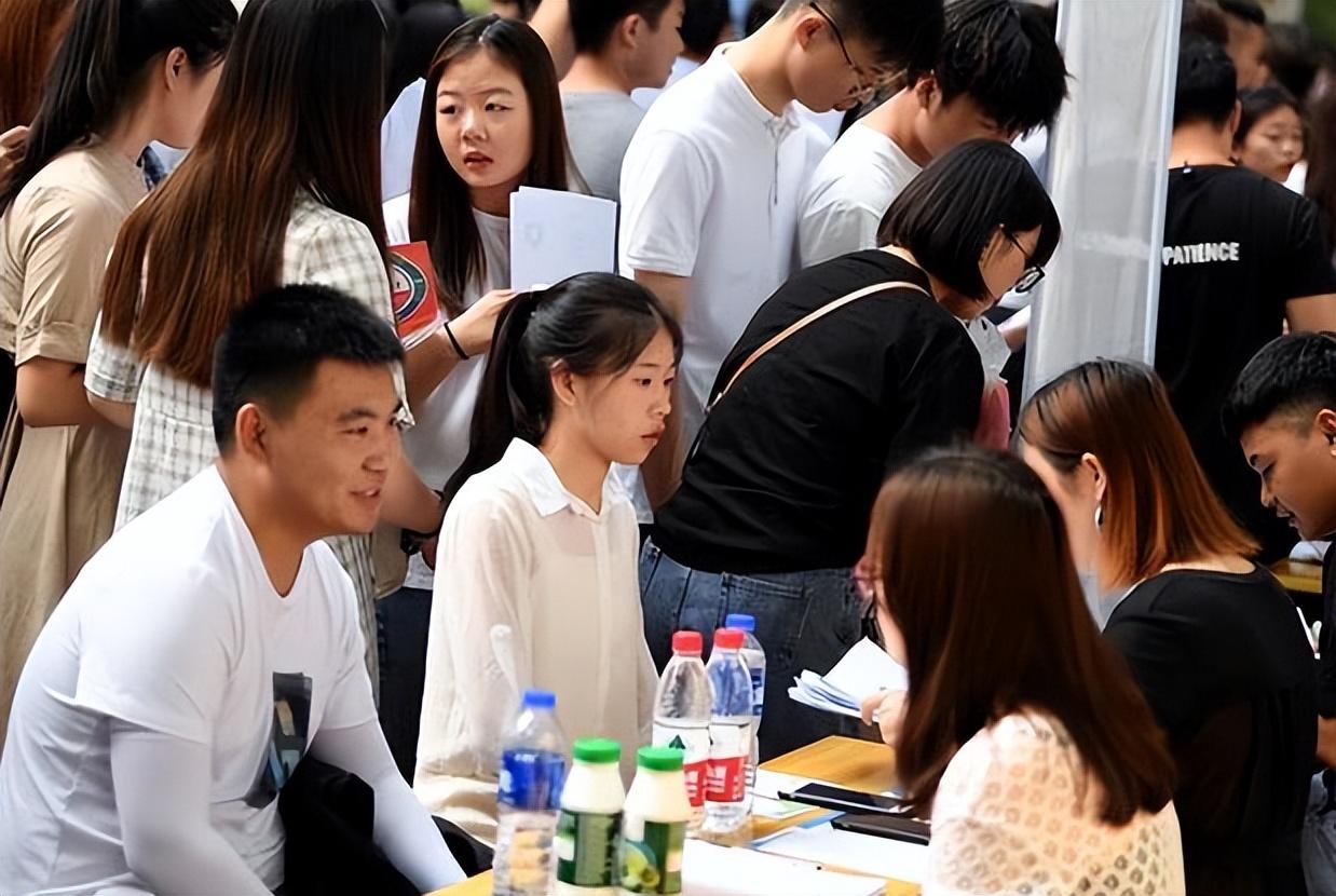 求职技巧,学到了一些求职经验,或许就更容易获得面试官和企业的青睐