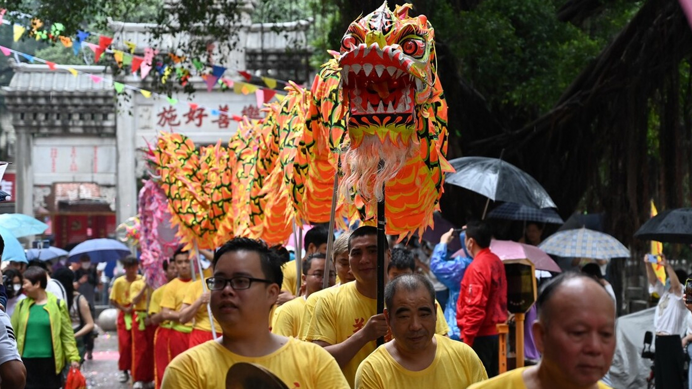 广东广州海珠区龙潭村图片