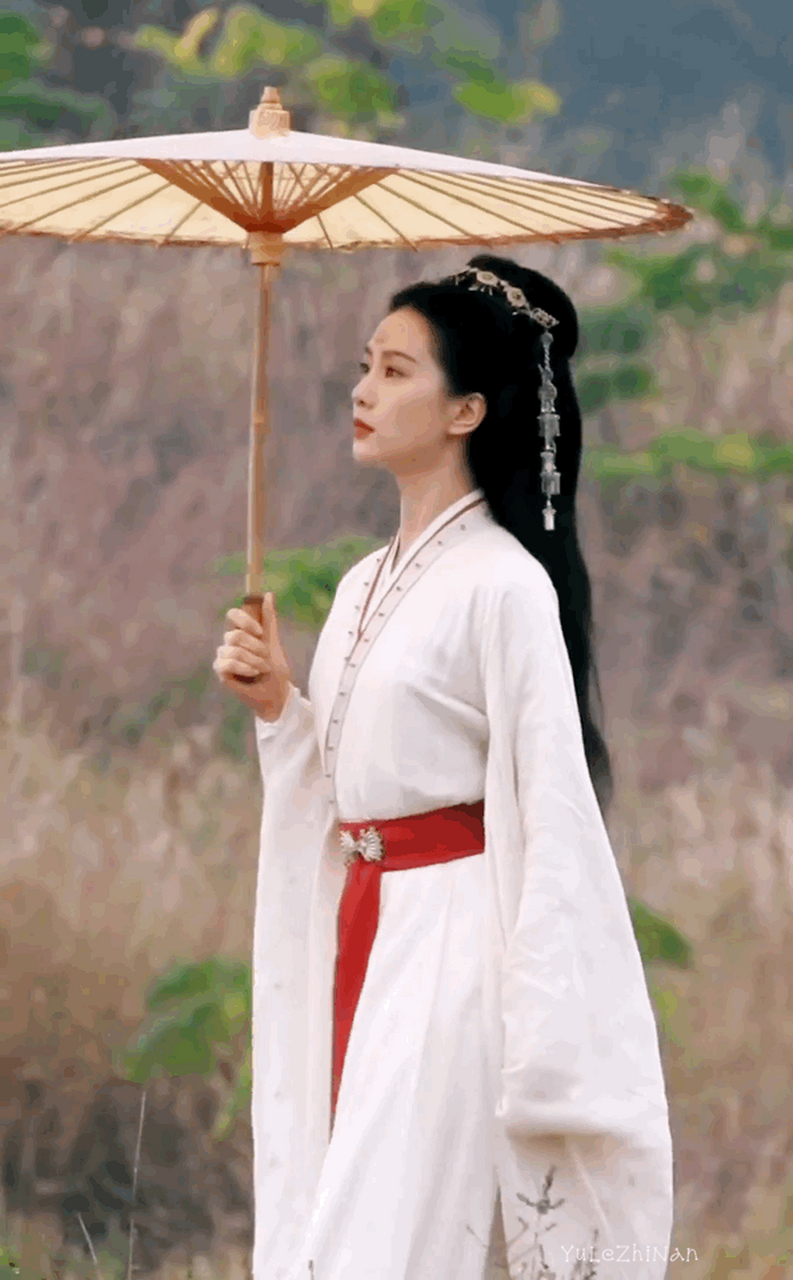 85后小花杨幂,赵丽颖,刘诗诗,唐嫣古装扮相,谁更深入人心?