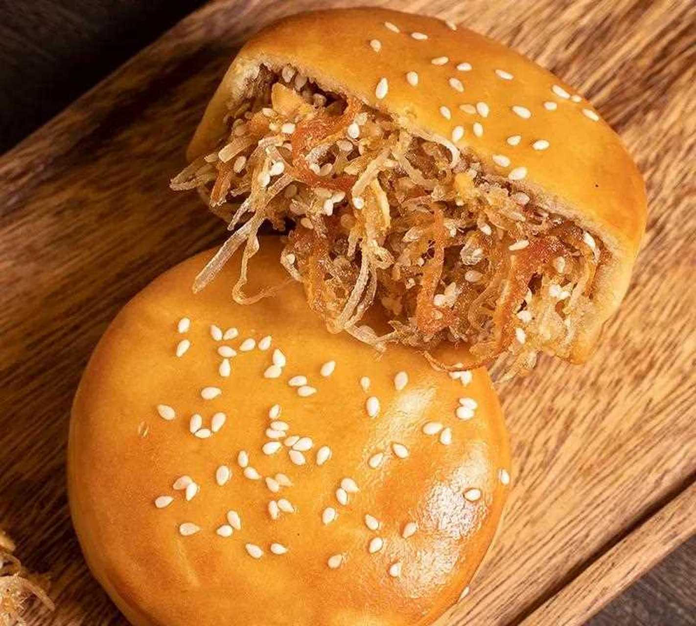 茂名特色月饼,又叫"化州拖罗饼",真的非常好吃.