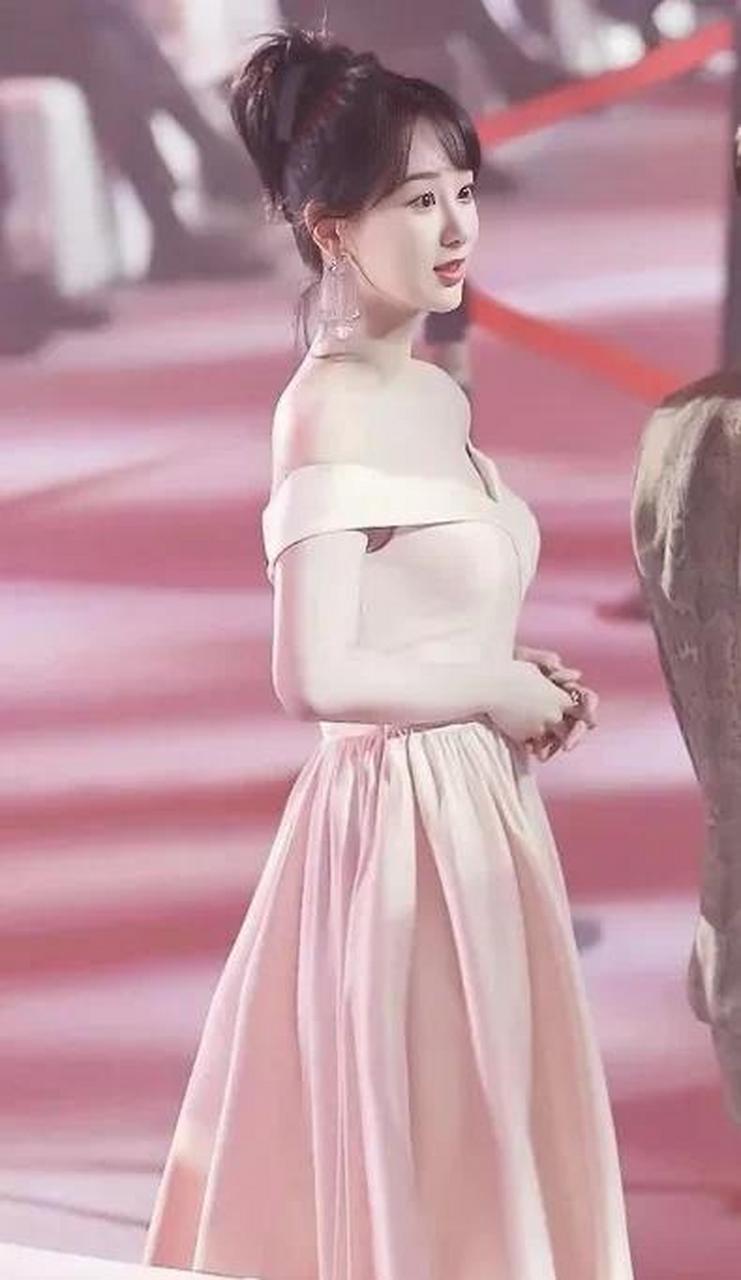 gif创作人# 杨紫简直美得发光!